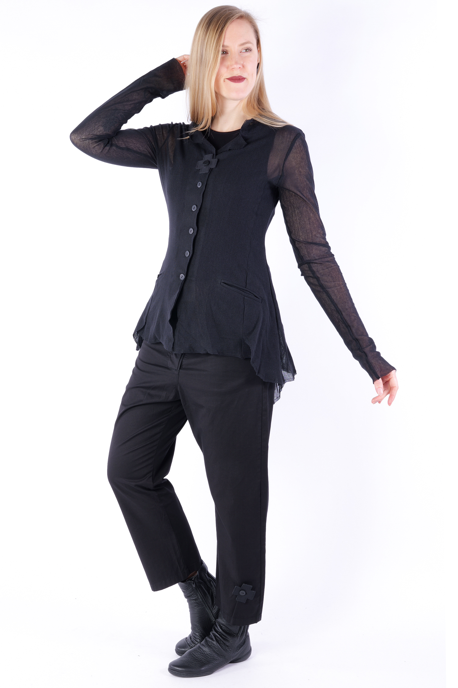 8046_black_00005