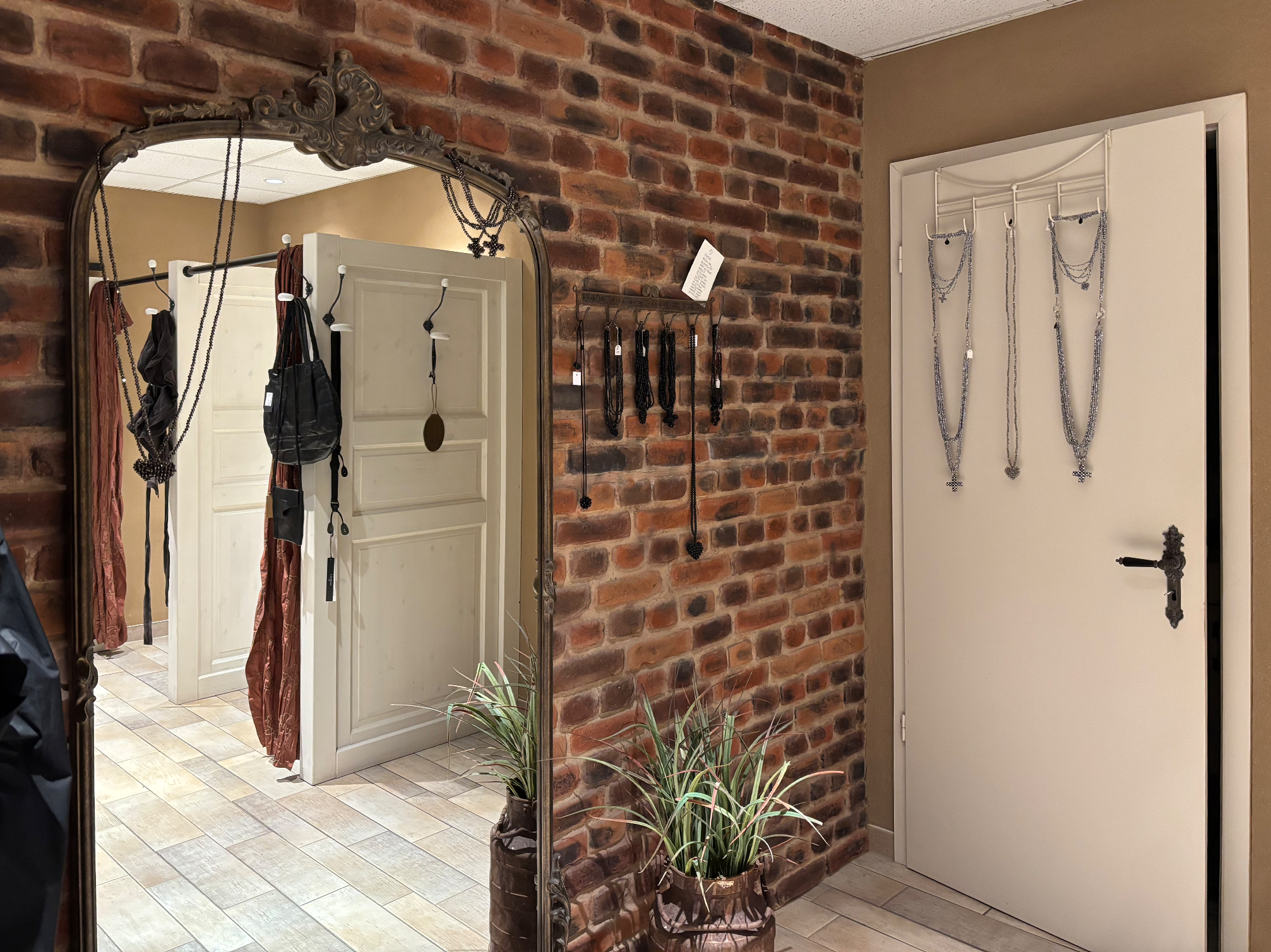 91931593_103490704655250_1144000350726914048_o